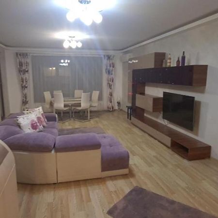 Premium Apartment Isaran Braşov Eksteriør billede